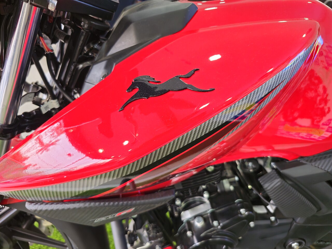 2023 TVS Apache RTR 160 — photo 2