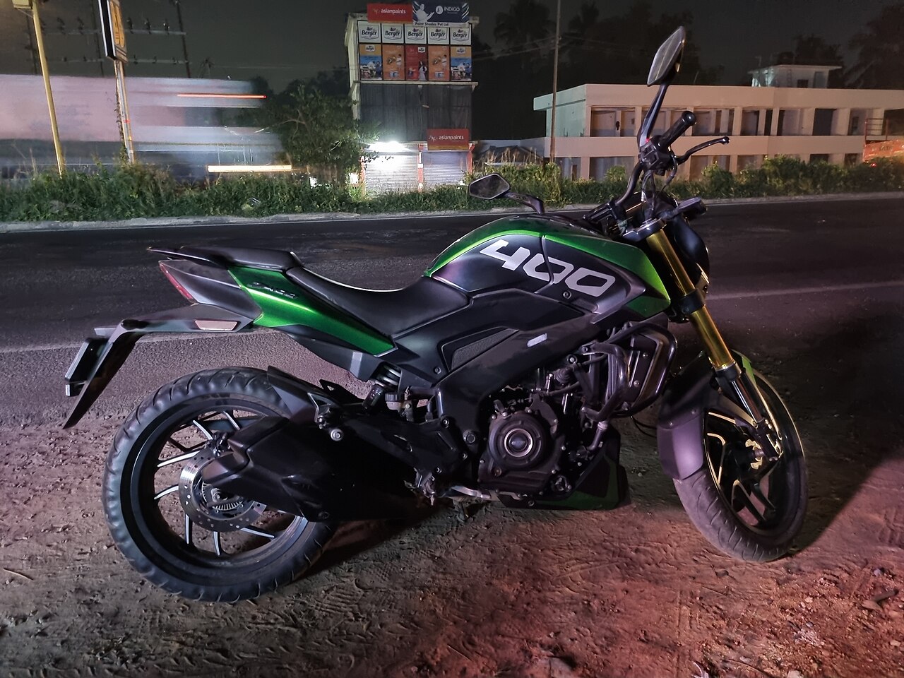 Bajaj Dominar 400 2026